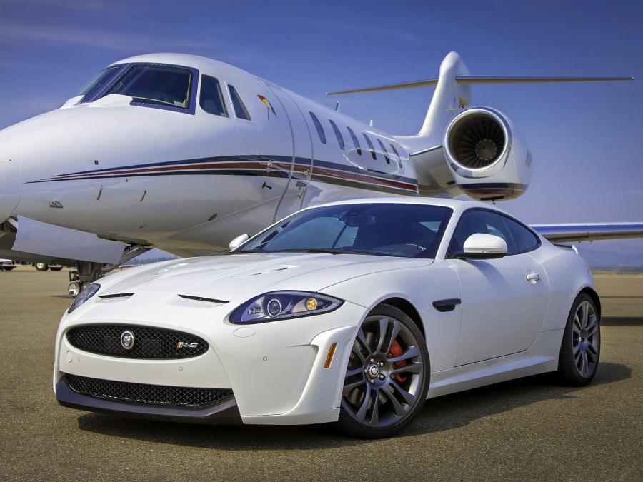  Jaguar XKR-S 2011 года  (US) (фото 6 из 15)